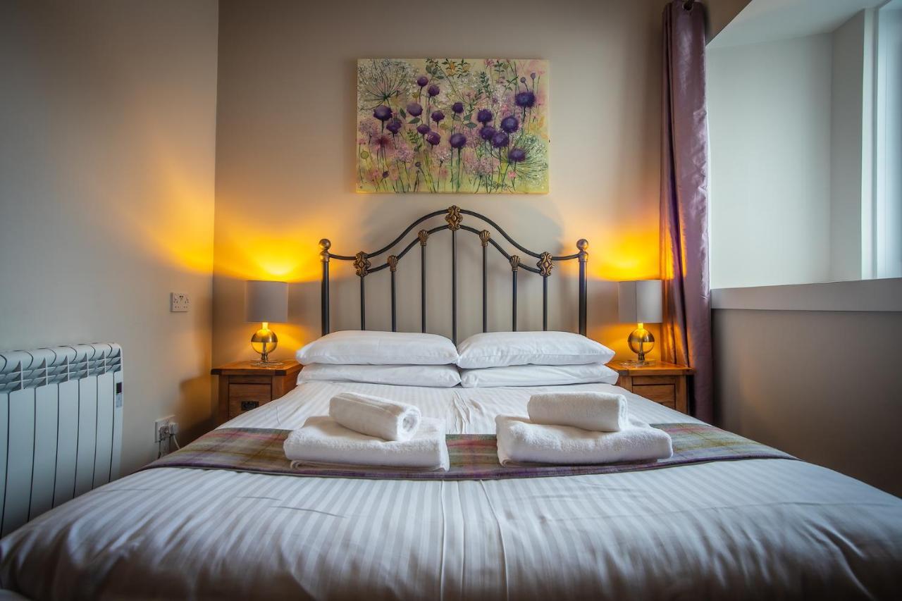 Douglas House Apartments Нэрн Экстерьер фото