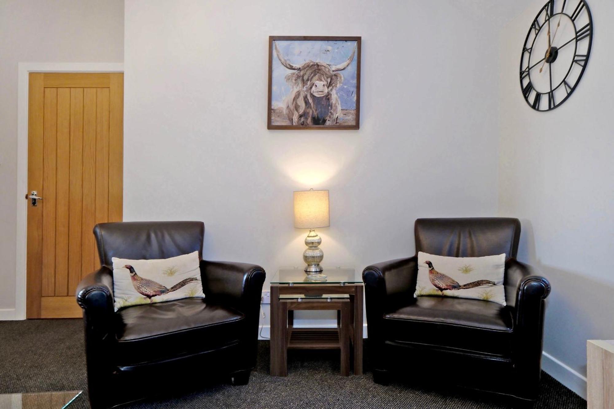 Douglas House Apartments Нэрн Экстерьер фото