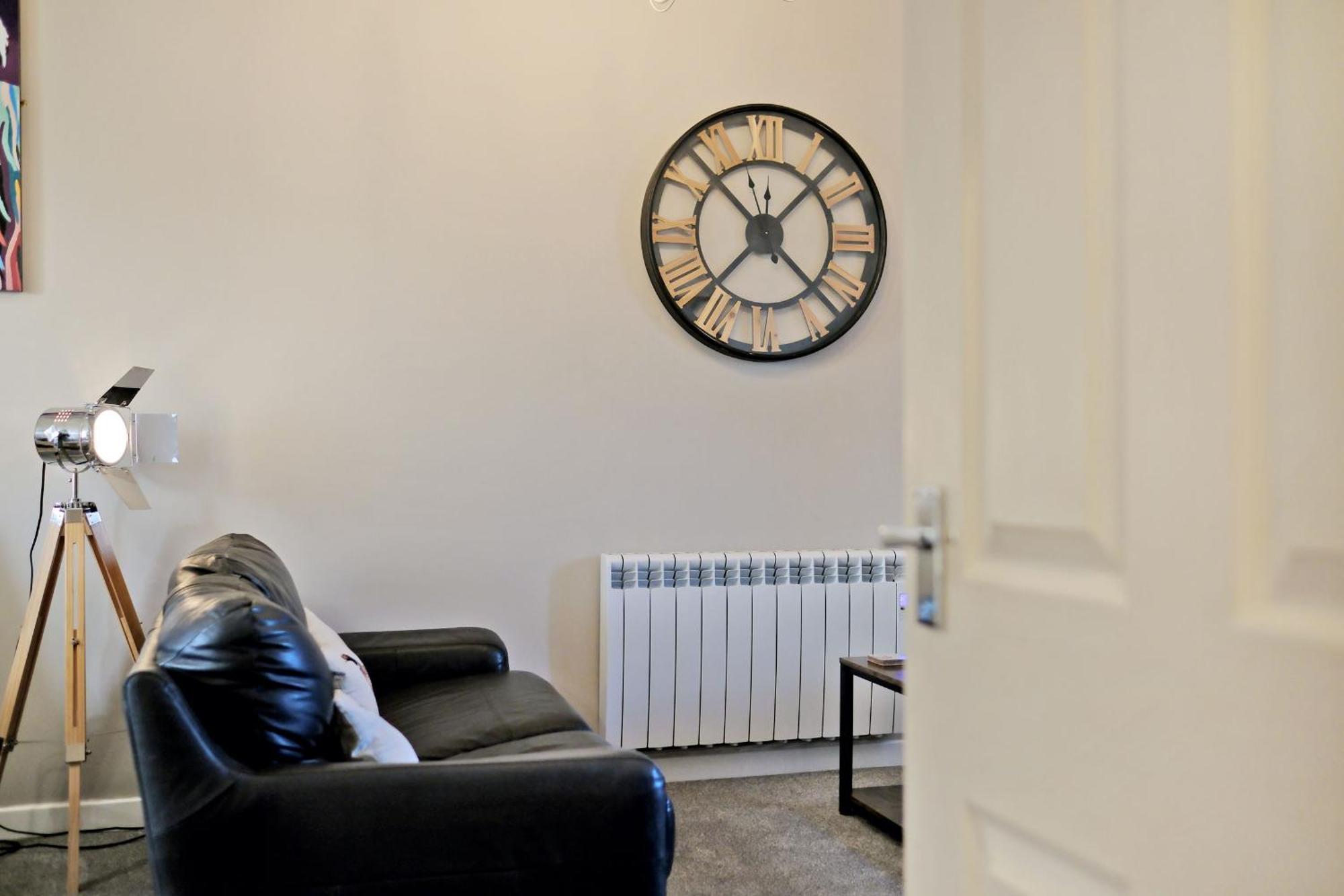 Douglas House Apartments Нэрн Экстерьер фото
